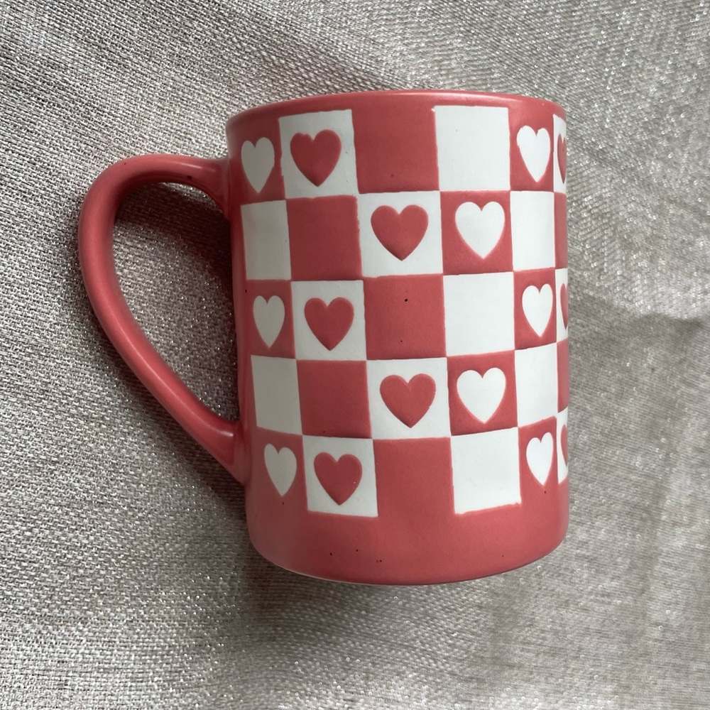NWOT Morning Meadow Pink checked with hearts Mug